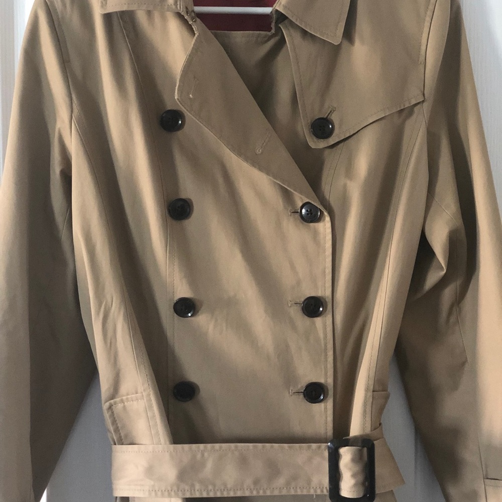 Women’s Trenchcoat